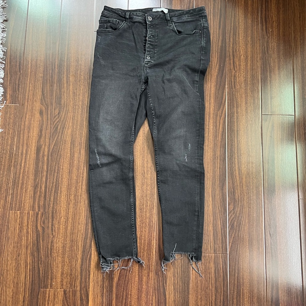 Zara frayed black jeans high waisted with buttons no zipper